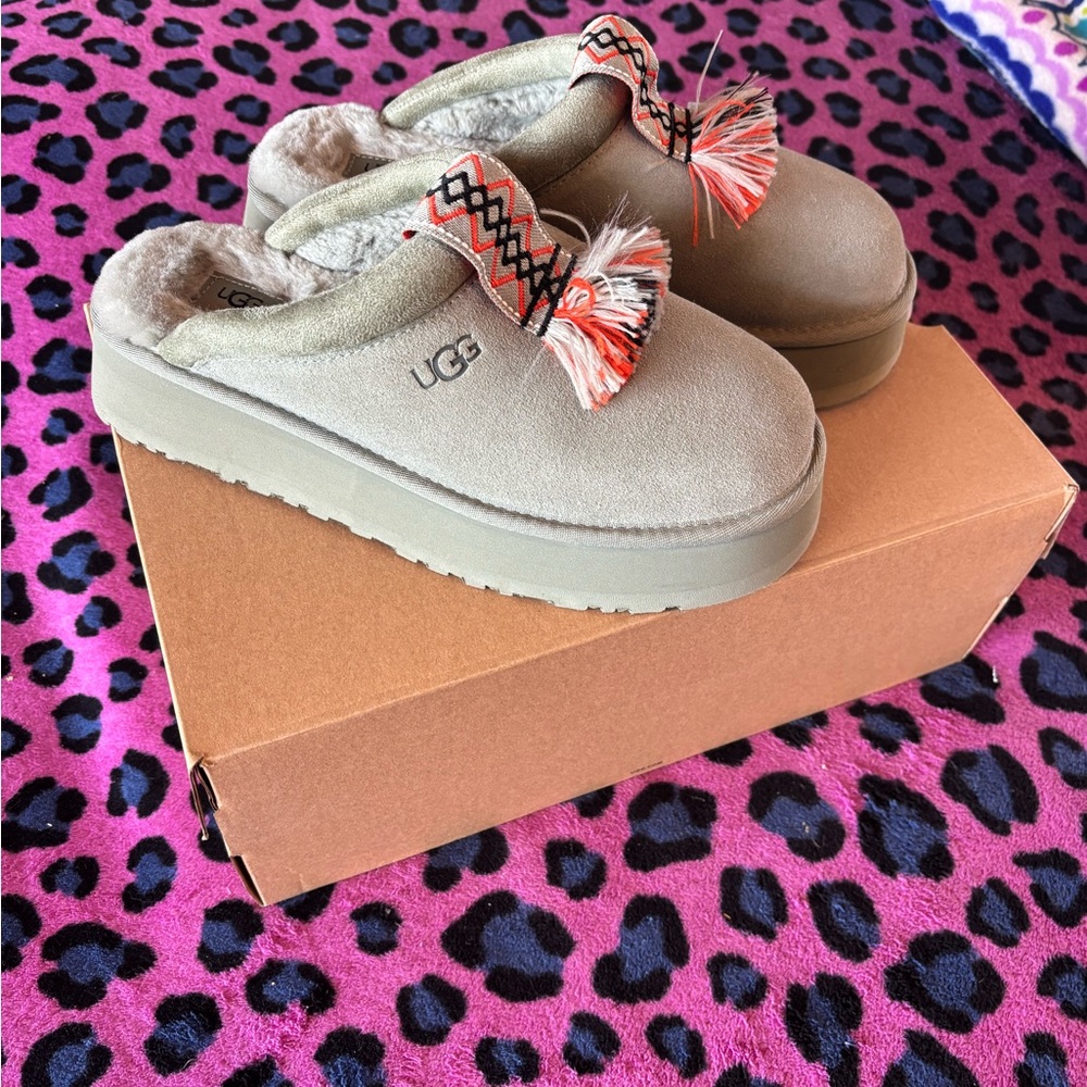 Ugg Slip-On Tazzle Slippers with Bow Accent. Discount shipping!